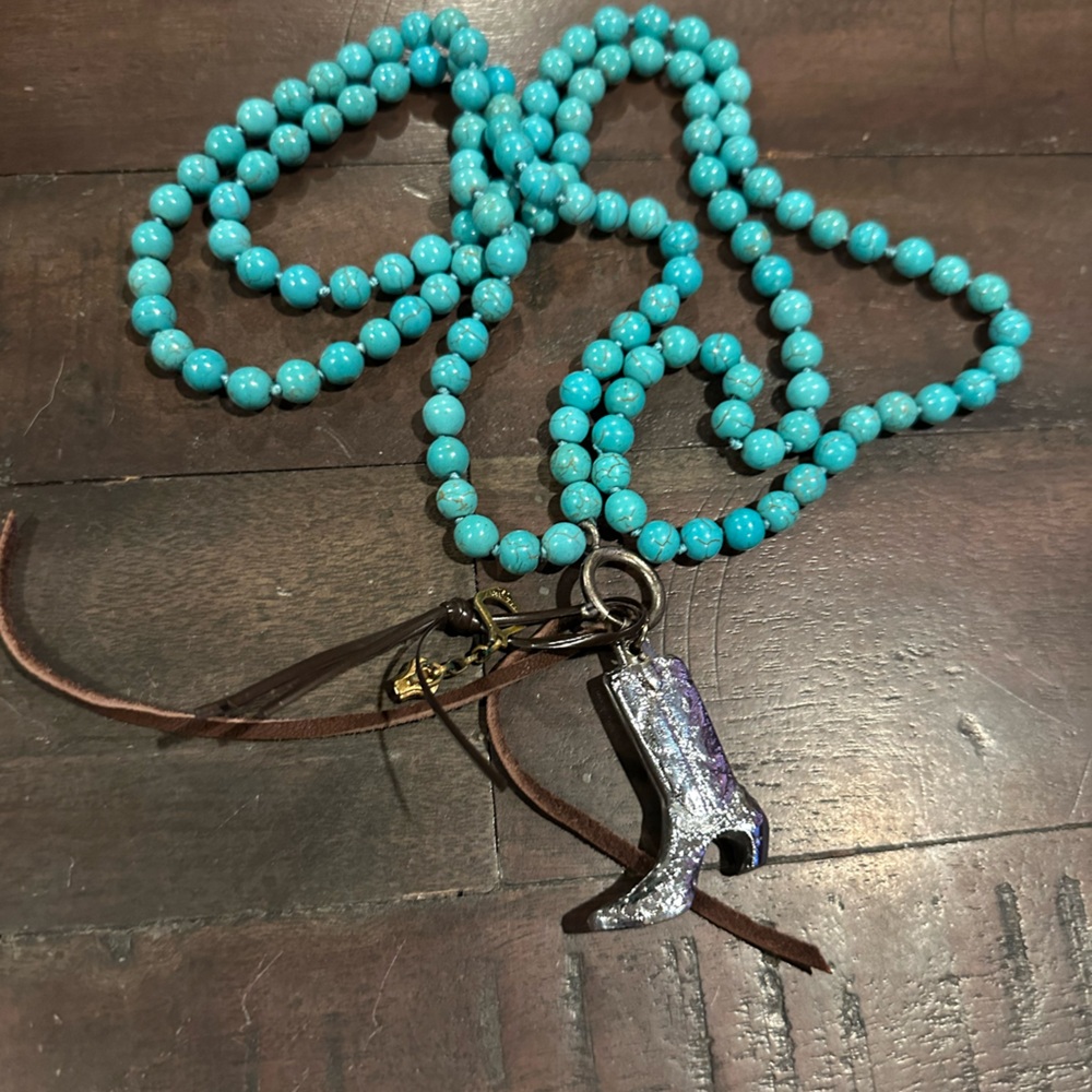 Turquoise Beaded Necklace with Silver Pendant